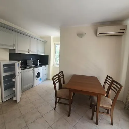 Apartment Апартаменти Азалия Ravda