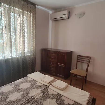 Apartment Апартаменти Азалия Ravda