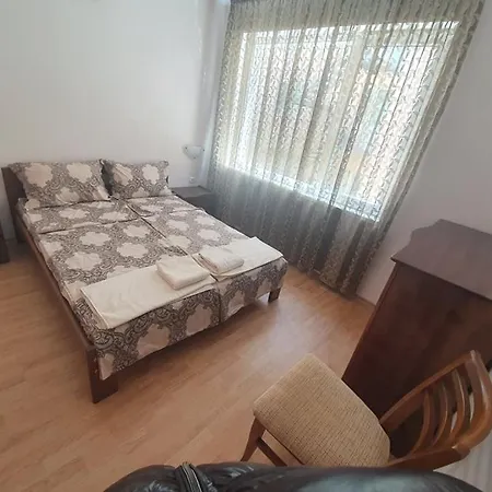 Apartment Апартаменти Азалия